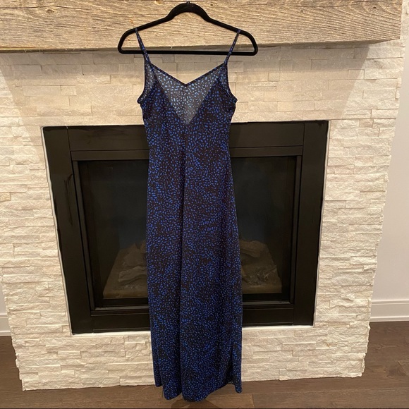 Blue and black maxi dress with low back - Picture 6 of 7